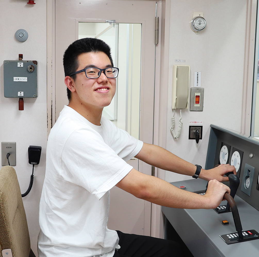 オープンキャンパスに参加した母が、駿台への入学に大賛成でした! 内定先:近畿日本鉄道(近鉄)